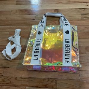 Holographic bag with shoulder strap